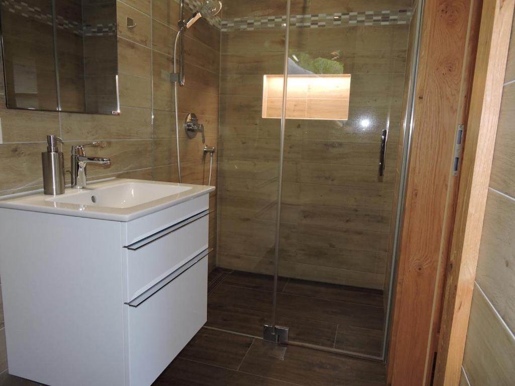 Gluehwuermchenhuette Villa Ratten Exteriör bild