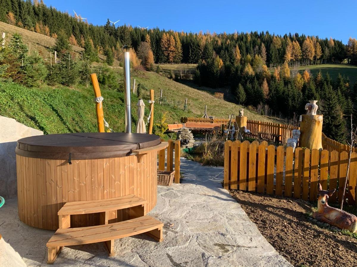 Gluehwuermchenhuette Villa Ratten Exteriör bild