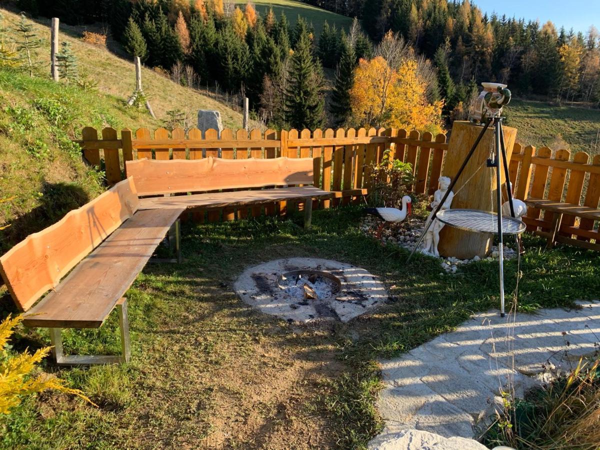 Gluehwuermchenhuette Villa Ratten Exteriör bild