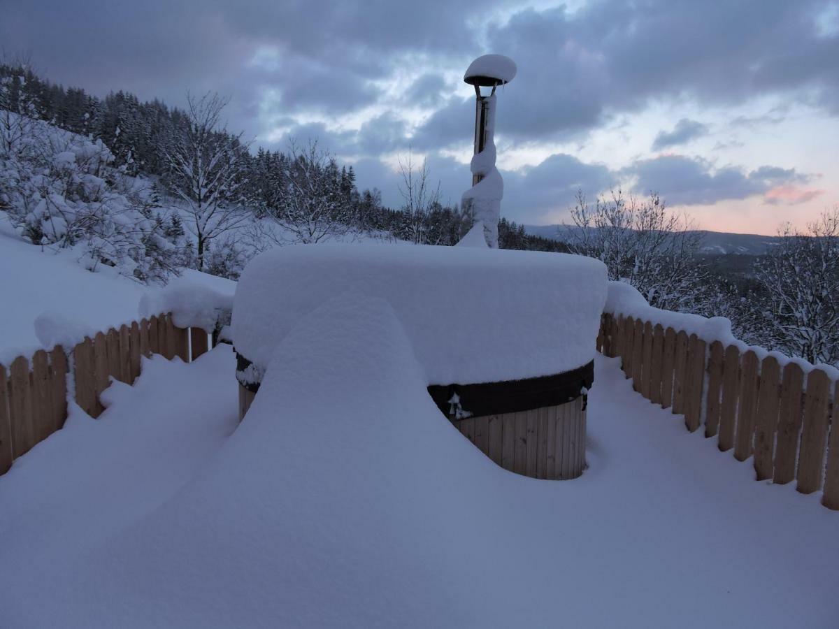 Gluehwuermchenhuette Villa Ratten Exteriör bild