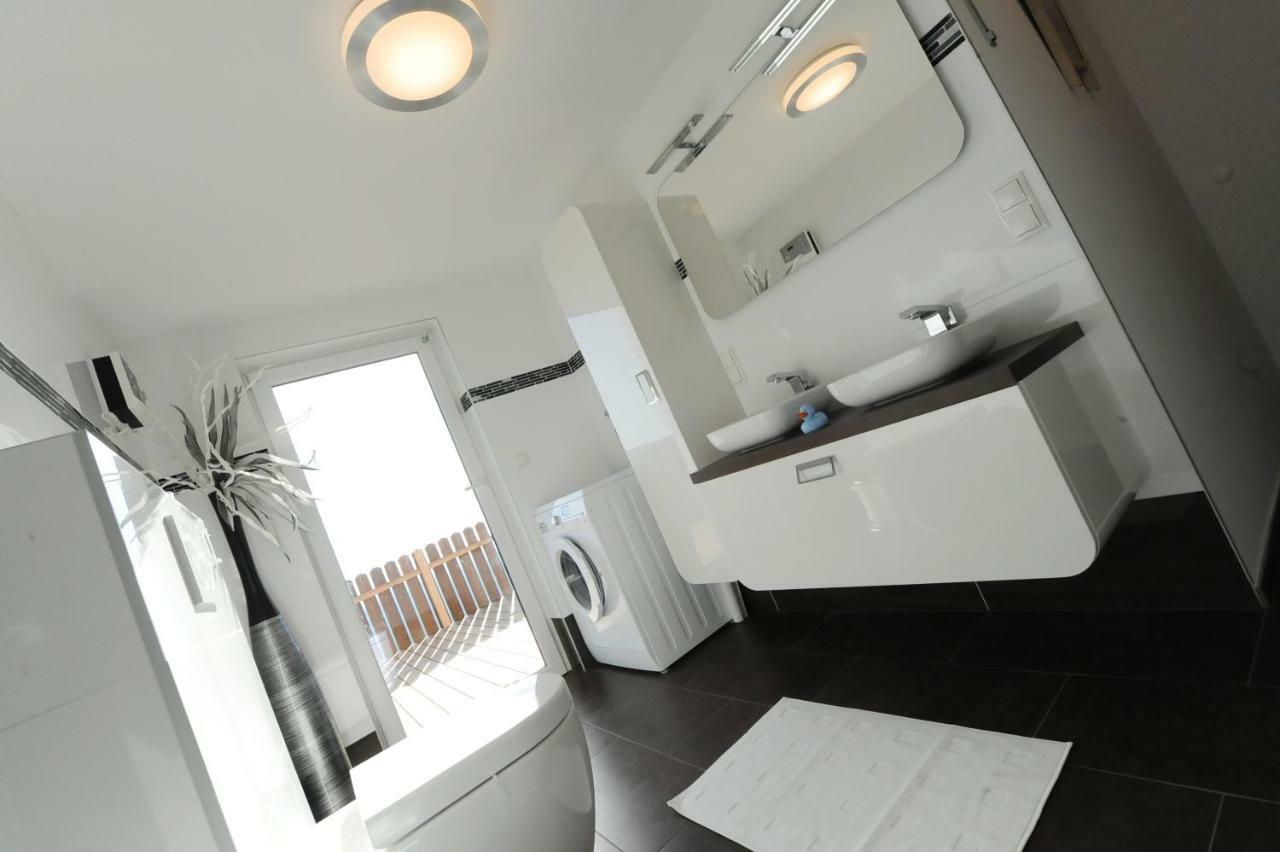 Gluehwuermchenhuette Villa Ratten Exteriör bild